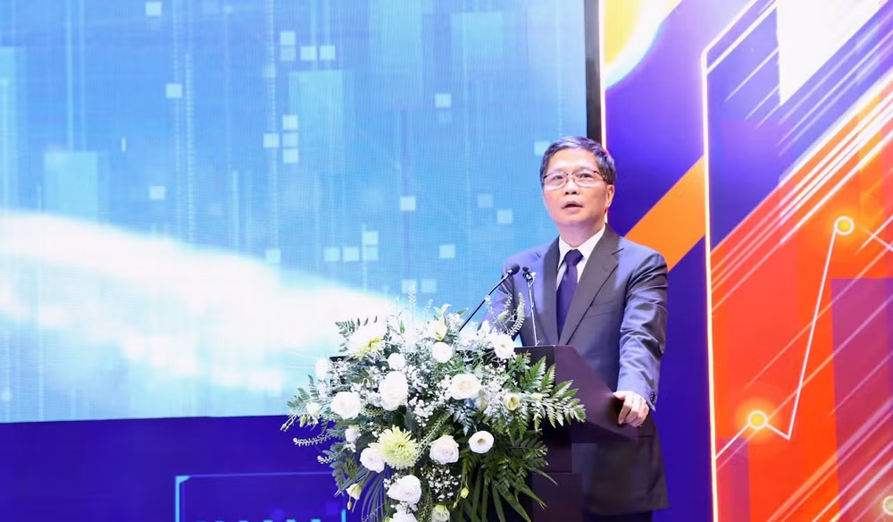 Đồng chí Trần Tuấn Anh, Ủy viên Bộ Chính trị, Trưởng Ban Kinh tế Trung ương phát biểu chỉ đạo tại diễn đàn.