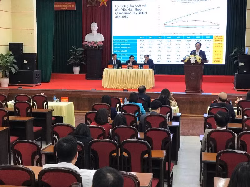 Tọa đàm khoa học chuyển đổi năng lượng công bằng tại tỉnh Hưng Yên.