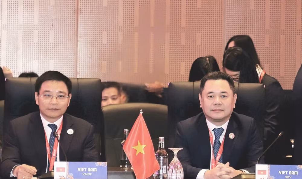 Đoàn Việt Nam tham dự hội nghị. Đoàn Việt Nam tham dự hội nghị.