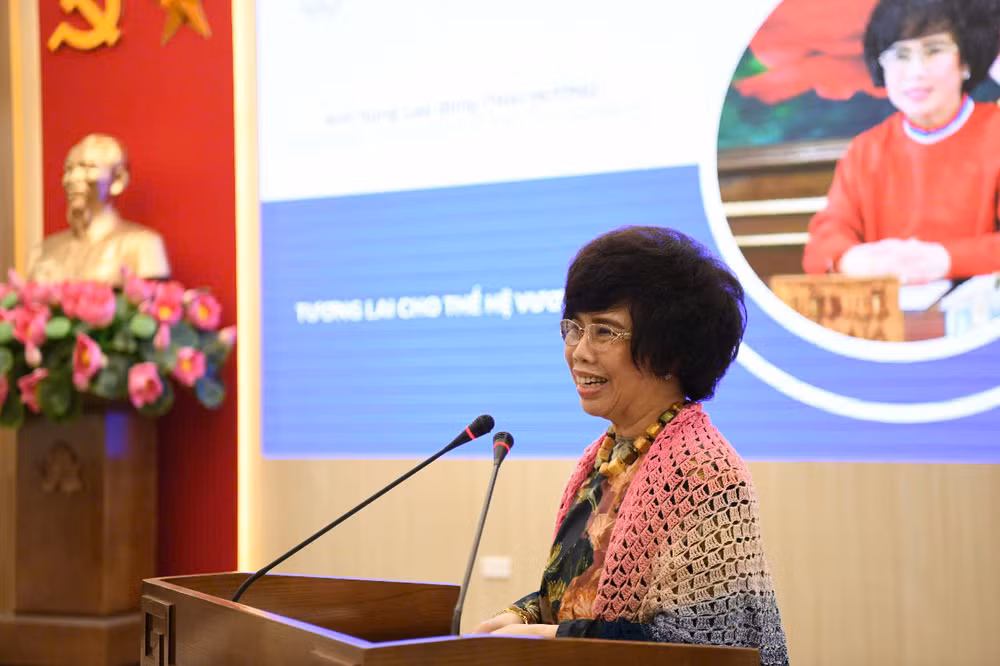 Anh hùng Lao động Thái Hương, Nhà Sáng lập, Chủ tịch Hội đồng Chiến lược Tập đoàn TH phát biểu tại hội thảo. Ảnh: THẾ DƯƠNG Anh hùng Lao động Thái Hương, Nhà Sáng lập, Chủ tịch Hội đồng Chiến lược Tập đoàn TH phát biểu tại hội thảo. Ảnh: THẾ DƯƠNG
