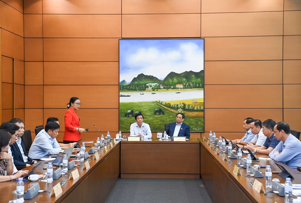 Toàn cảnh phiên họp. (Ảnh: DUY LINH) Toàn cảnh phiên họp. (Ảnh: DUY LINH)