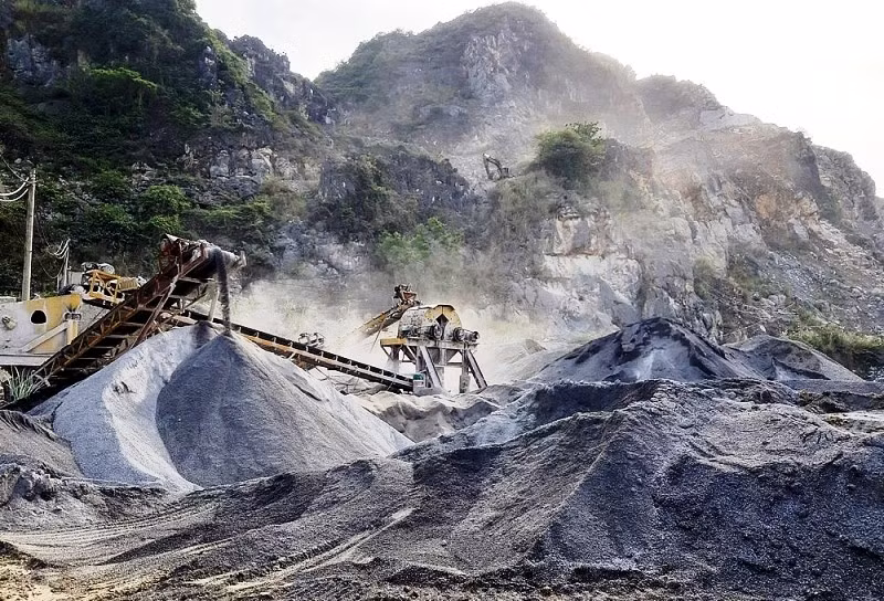 Một cơ sở khai thác, chế biến đá ở Thanh Hóa. (Ảnh minh họa) Một cơ sở khai thác, chế biến đá ở Thanh Hóa. (Ảnh minh họa)
