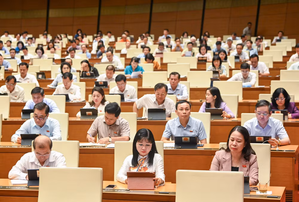 Quang cảnh phiên họp sáng 27/5. (Ảnh: DUY LINH) Quang cảnh phiên họp sáng 27/5. (Ảnh: DUY LINH)