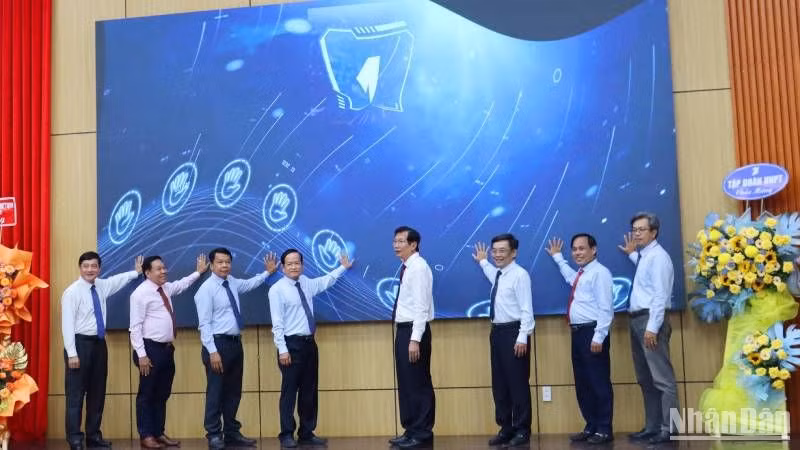 Nghi thức Khai trương cổng du lịch thông minh.