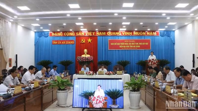 Quang cảnh hội nghị.