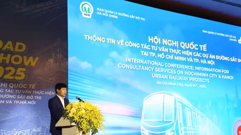Hội nghị quốc tế thông tin về công tác tư vấn thực hiện các dự án đường sắt đô thị tại Thành phố Hồ Chí Minh và thành phố Hà Nội (Ảnh: QUÝ HIỀN)
