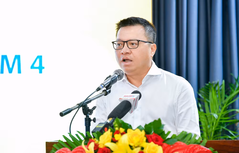 Đồng chí Lê Quốc Minh phát biểu tổng kết hội thảo. Đồng chí Lê Quốc Minh phát biểu tổng kết hội thảo.