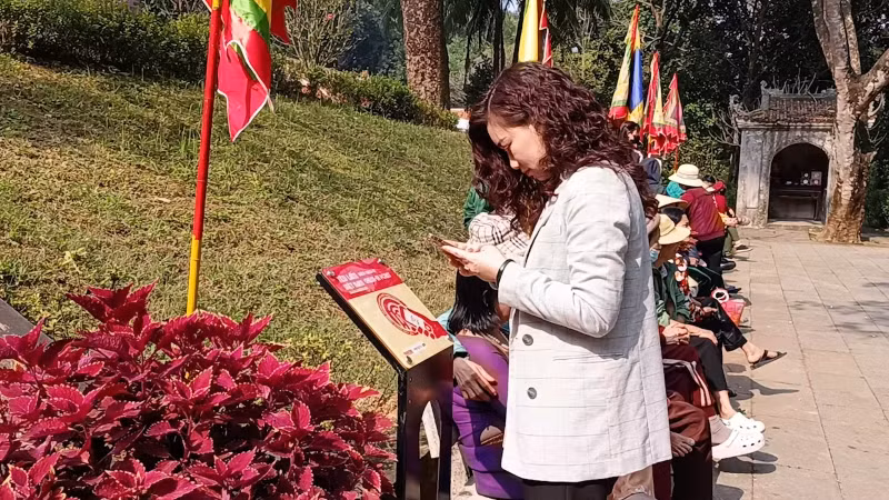 Điểm check-in Yêu lắm Việt Nam được đặt tại vị trí thuận lợi.