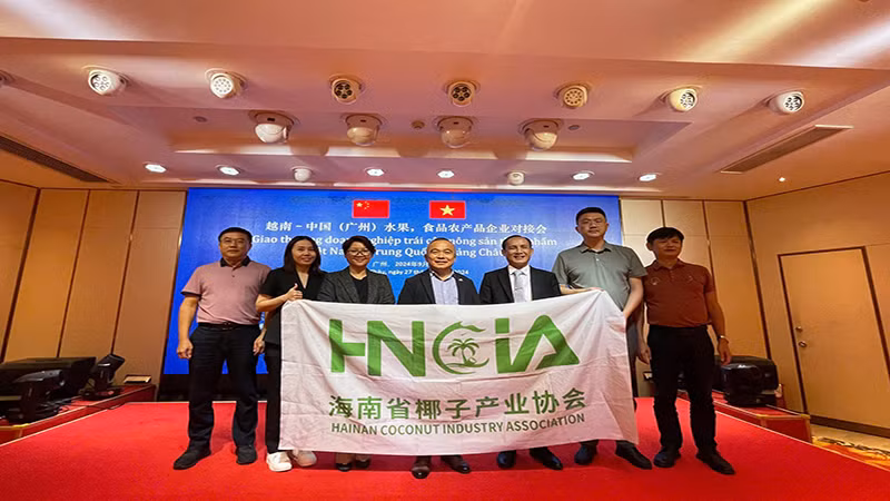 Hiệp hội Dừa Hải Nam và Hiệp hội Dừa Việt Nam ký kết Biên bản ghi nhớ. Hiệp hội Dừa Hải Nam và Hiệp hội Dừa Việt Nam ký kết Biên bản ghi nhớ.