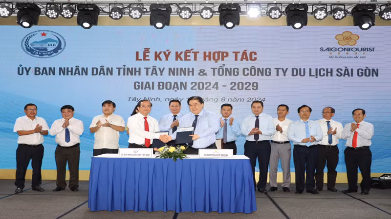 Saigontourist Group và Ủy ban nhân dân tỉnh Tây Ninh ký kết hợp tác phát triển du lịch giữa hai đơn vị, giai đoạn 2024-2029.