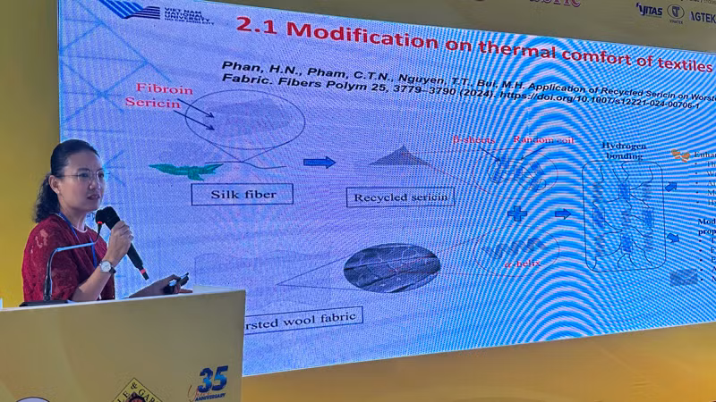 Phó Giáo sư, Tiến sĩ Bùi Mai Hương, Trường đại học Bách Khoa Thành phố Hồ Chí Minh, trình bày công trình nghiên cứu Phó Giáo sư, Tiến sĩ Bùi Mai Hương, Trường đại học Bách Khoa Thành phố Hồ Chí Minh, trình bày công trình nghiên cứu