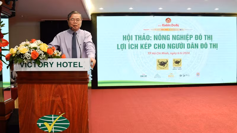 GS, TS Nguyễn Văn Bộ, nguyên Giám đốc Viện Khoa học nông nghiệp Việt Nam, phát biểu tại hội thảo.