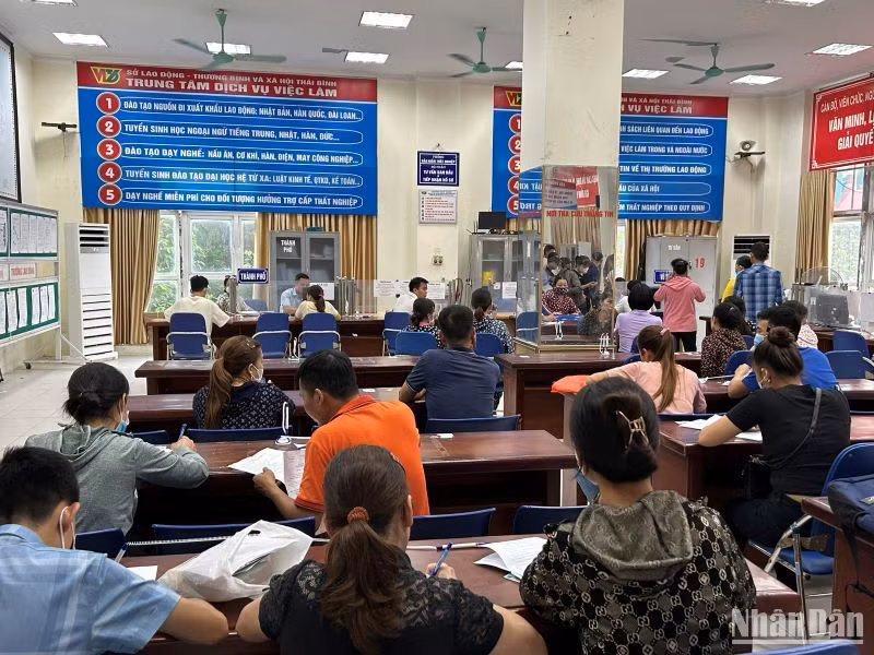 Nhiều lao động được tiếp cận việc làm mới, góp phần giải quyết vấn đề an sinh xã hội trong bối cảnh kinh tế thế giới và trong nước đang gặp khó khăn hơn năm trước.