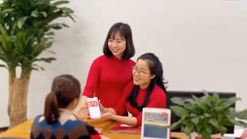 Các ngân hàng đang nỗ lực hạ lãi suất, triển khai các gói tín dụng ưu đãi để đáp ứng nhu cầu vốn của người dân, doanh nghiệp.