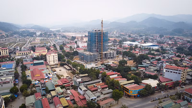 Tỉnh Lào Cai tạm dừng việc thực hiện các công trình, dự án trong quá trình thực hiện sắp xếp, tổ chức bộ máy.