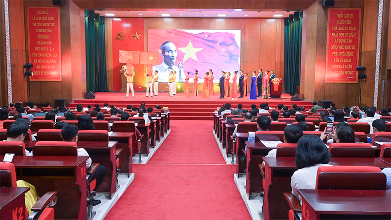Quang cảnh hội nghị.