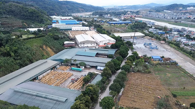 Tỉnh Lào Cai sẽ di chuyển toàn bộ khu công nghiệp Đông Phố Mới để triển khai dự án đường sắt Lào Cai-Hà Nội-Hải Phòng.
