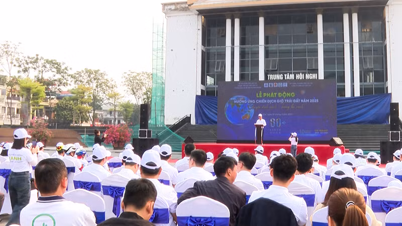Quang cảnh lễ phát động hưởng ứng Giờ Trái đất năm 2025.