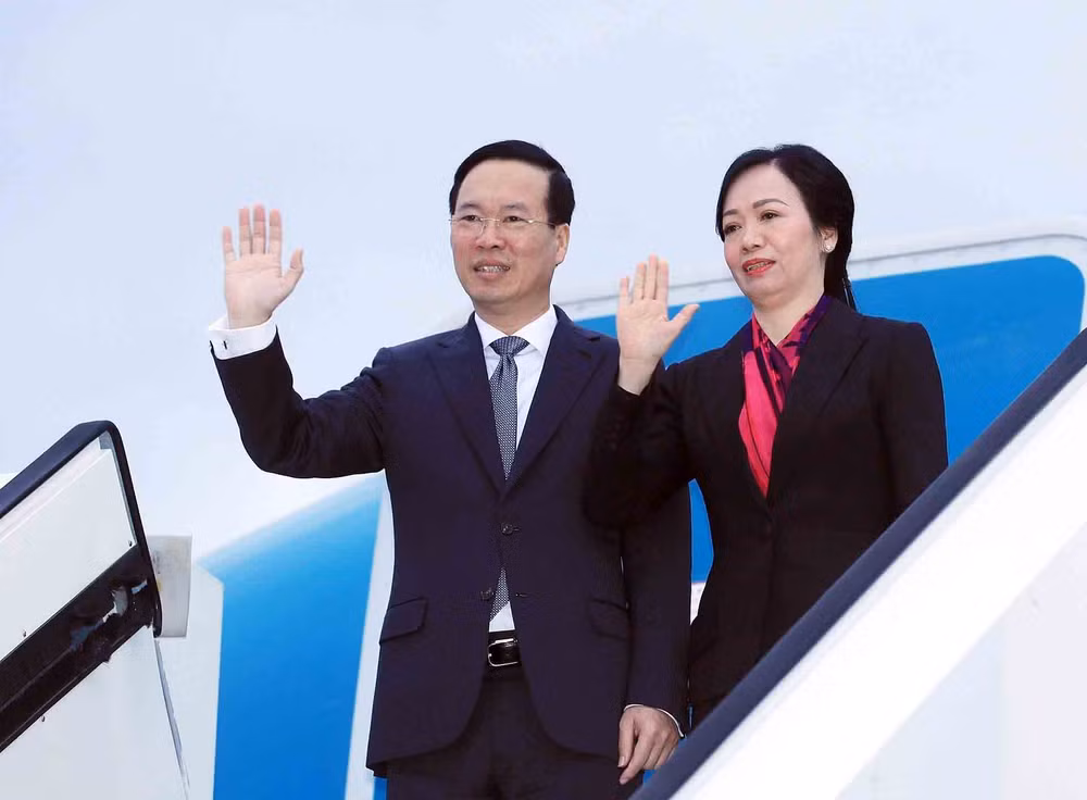Chủ tịch nước Võ Văn Thưởng và Phu nhân rời tỉnh Fukuoka, kết thúc tốt đẹp chuyến thăm chính thức Nhật Bản. Chủ tịch nước Võ Văn Thưởng và Phu nhân rời tỉnh Fukuoka, kết thúc tốt đẹp chuyến thăm chính thức Nhật Bản.