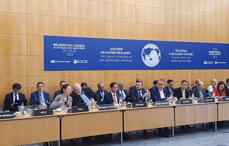 Đây là lần đầu tiên Việt Nam tham gia ở cấp Bộ trưởng ở Hội nghị Hội đồng OECD, cũng là lần đầu tiên Việt Nam có những phát biểu đóng góp cho các vấn đề OECD quan tâm và thúc đẩy.