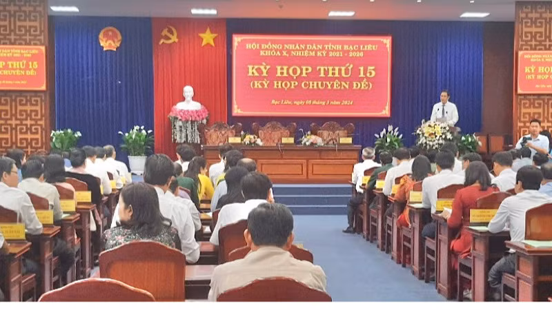 Quang cảnh kỳ họp thứ 15 Hội đồng nhân dân tỉnh Bạc Liêu. Quang cảnh kỳ họp thứ 15 Hội đồng nhân dân tỉnh Bạc Liêu.