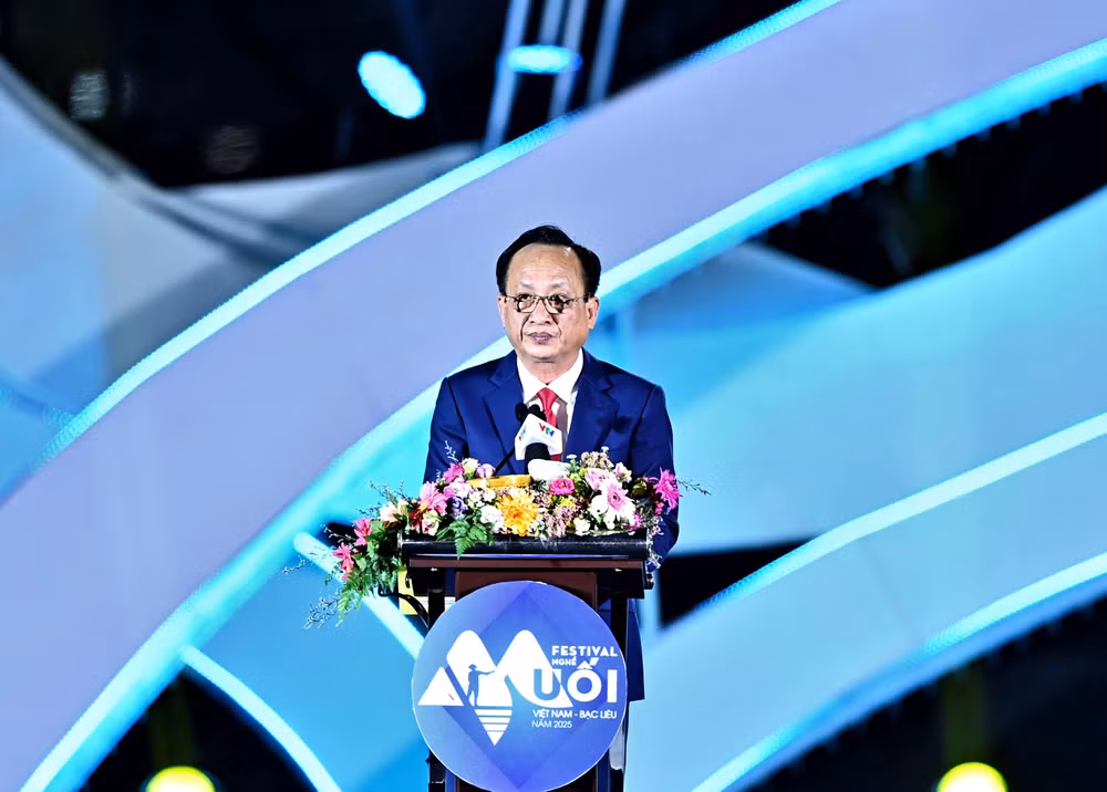 Chủ tịch Ủy ban nhân dân tỉnh Bạc Liêu Phạm Văn Thiều phát biểu tại buổi lễ.