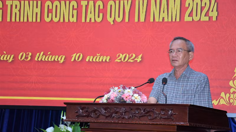 Bí thư Tỉnh ủy Bạc Liêu Lữ Văn Hùng, nêu ý kiến chỉ đạo những nhiệm vụ trọng tâm những tháng cuối năm. Bí thư Tỉnh ủy Bạc Liêu Lữ Văn Hùng, nêu ý kiến chỉ đạo những nhiệm vụ trọng tâm những tháng cuối năm.