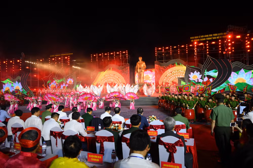 Chương trình nghệ thuật chào mừng tại Lễ khai mạc