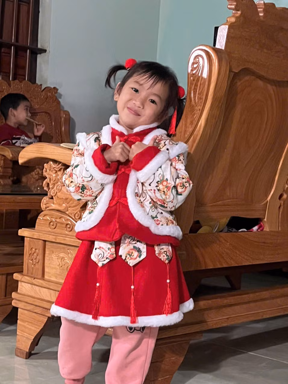 Bé Trương Thị Thu Thúy Bé Trương Thị Thu Thúy