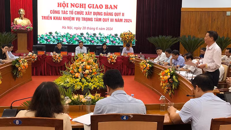 Ban Tổ chức Thành ủy Hà Nội tổ chức Hội nghị giao ban.
