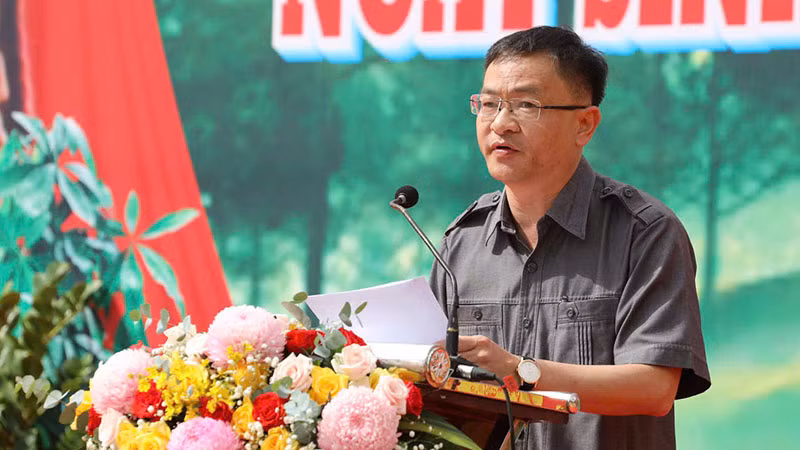Chủ tịch Ủy ban nhân dân thành phố Đà Lạt Đặng Quang Tú phát biểu tại Lễ phát động trồng cây.