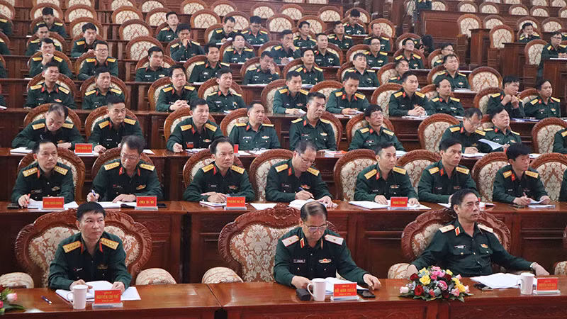 Các đại biểu tham dự lễ. Các đại biểu tham dự lễ.