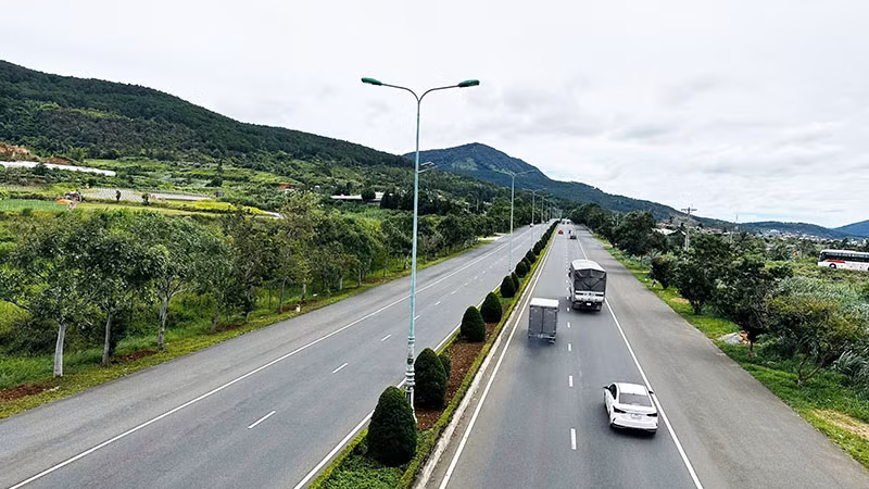 Dự án xây dựng đường gom dân sinh tuyến cao tốc Liên Khương-Prenn có tổng mức đầu tư gần 280 tỷ đồng.