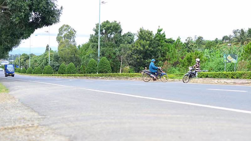 Đề xuất gần 280 tỷ đồng làm đường gom dọc tuyến cao tốc Liên Khương-Prenn ảnh 2