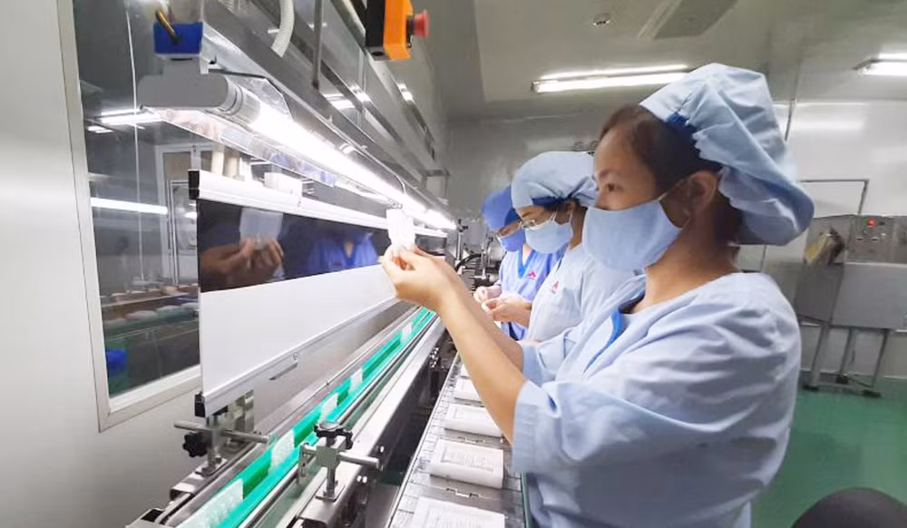 Ảnh minh họa: Dây chuyền sản xuất thuốc tại Công ty cổ phần Dược phẩm CPC1 Hà Nội. Ảnh: Báo Hanoimoi