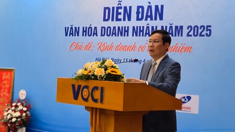 Chủ tịch VCCI Phạm Tấn Công phát biểu khai mạc. (Ảnh: MINH DŨNG)