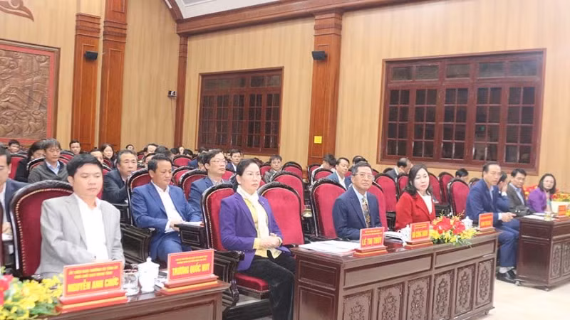 Các đại biểu dự hội nghị.