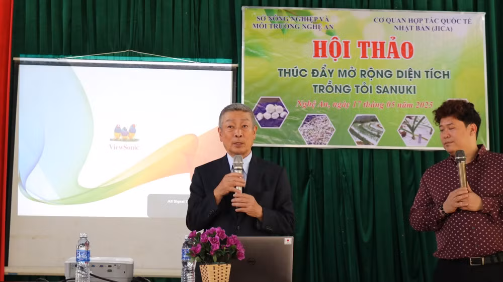 Ông Kondo Takashi, Chủ tịch Hợp tác xã Farmers’ Co-op chia sẻ tại buổi hội thảo. (Ảnh: JICA)