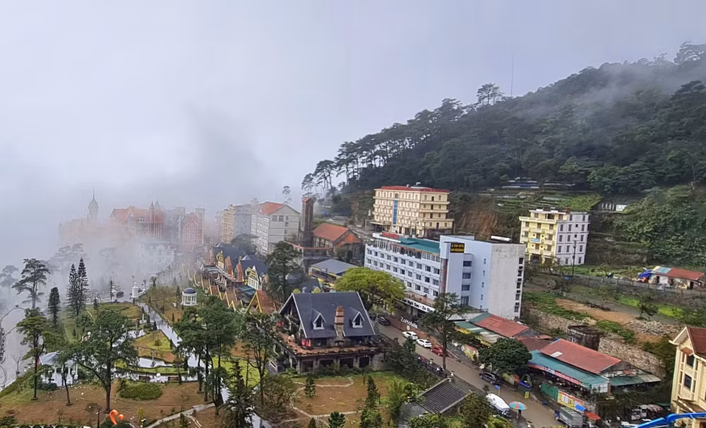 Vẻ đẹp lãng mạn của thị trấn du lịch Tam Đảo. Vẻ đẹp lãng mạn của thị trấn du lịch Tam Đảo.