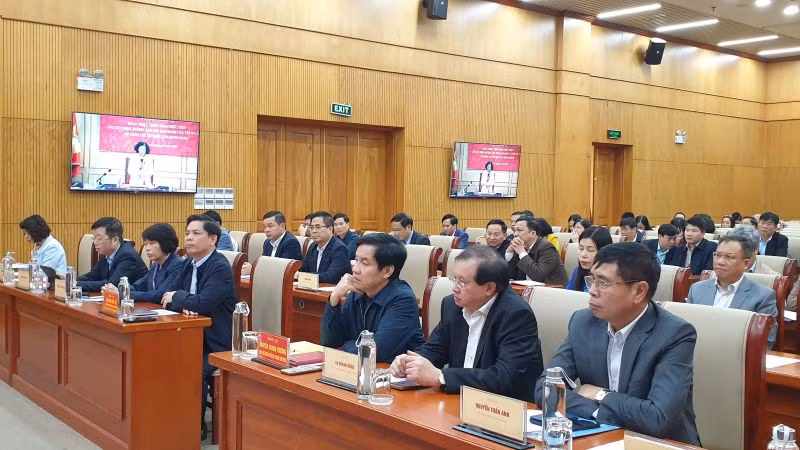 Các đại biểu dự Hội nghị tại điểm cầu Đảng ủy Khối các cơ quan Trung ương.