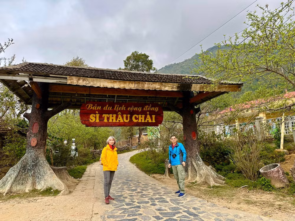 Sắc xuân trên bản người Dao đầu bằng - Sì Thâu Chải