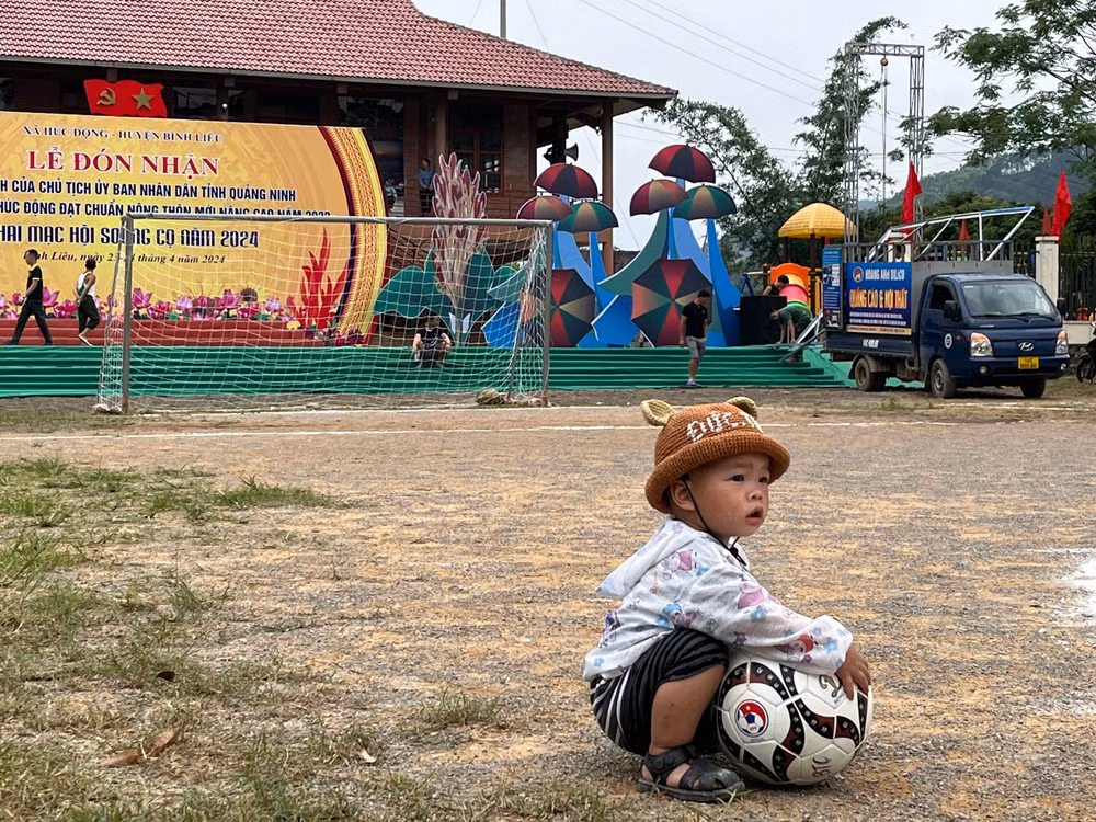Cổ động viên "nhí".