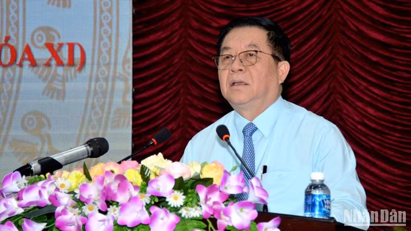 Đồng chí Nguyễn Trọng Nghĩa, Bí thư Trung ương Đảng, Trưởng Ban Tuyên giáo Trung ương phát biểu chỉ đạo tại Hội nghị.