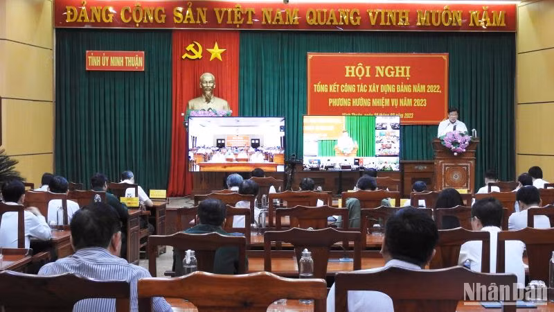Quang cảnh hội nghị.