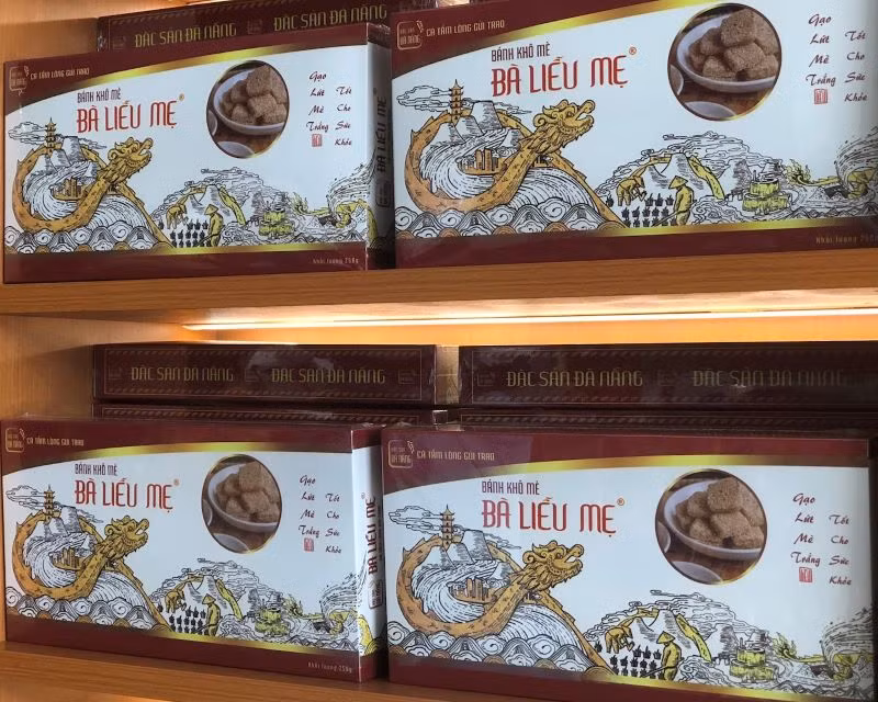 Sản phẩm bánh khô mè nức tiếng Đà Nẵng.