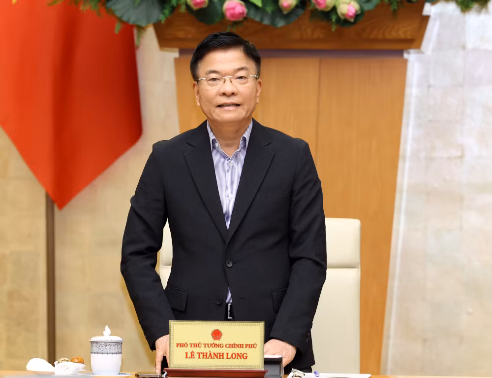 Phó Thủ tướng Lê Thành Long phát biểu tại cuộc gặp mặt lãnh đạo, Ban Thường vụ Trung ương Hội Khuyến học Việt Nam. (Ảnh: VGP)