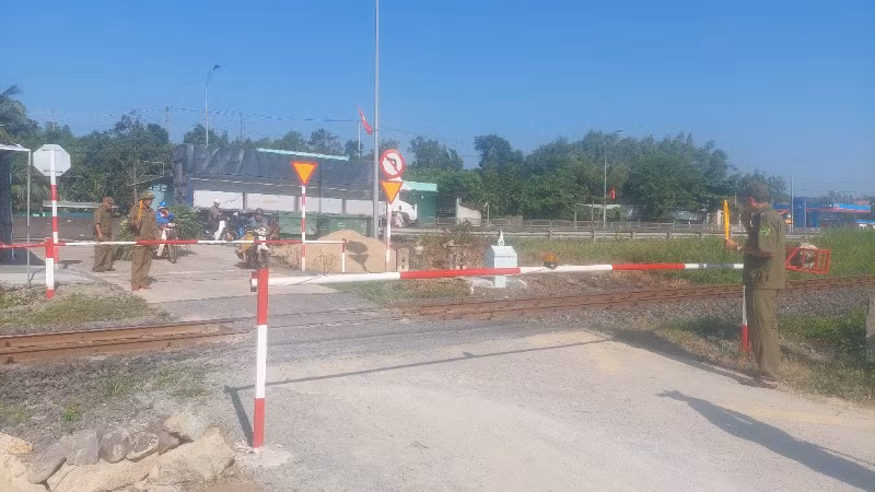 Vận hành thử nghiệm, kiểm tra thiết bị trạm gác. Vận hành thử nghiệm, kiểm tra thiết bị trạm gác.