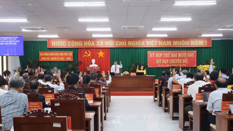 Quang cảnh kỳ họp.