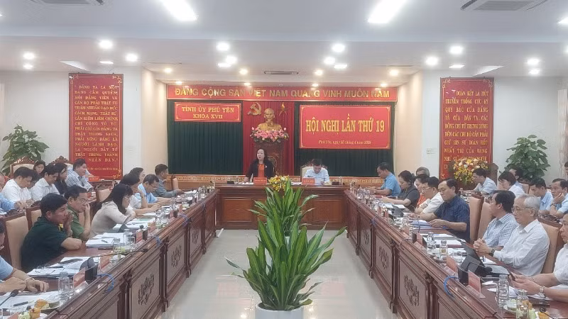 Quang cảnh hội nghị lần thứ 19 Tỉnh uỷ Phú Yên 2025.