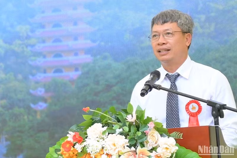 Phó Chủ tịch Ủy ban nhân dân tỉnh Hồ Quang Bửu phát biểu tại lễ khai trương